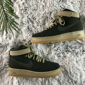 Women’s Nike Air Force 1 Sneakers